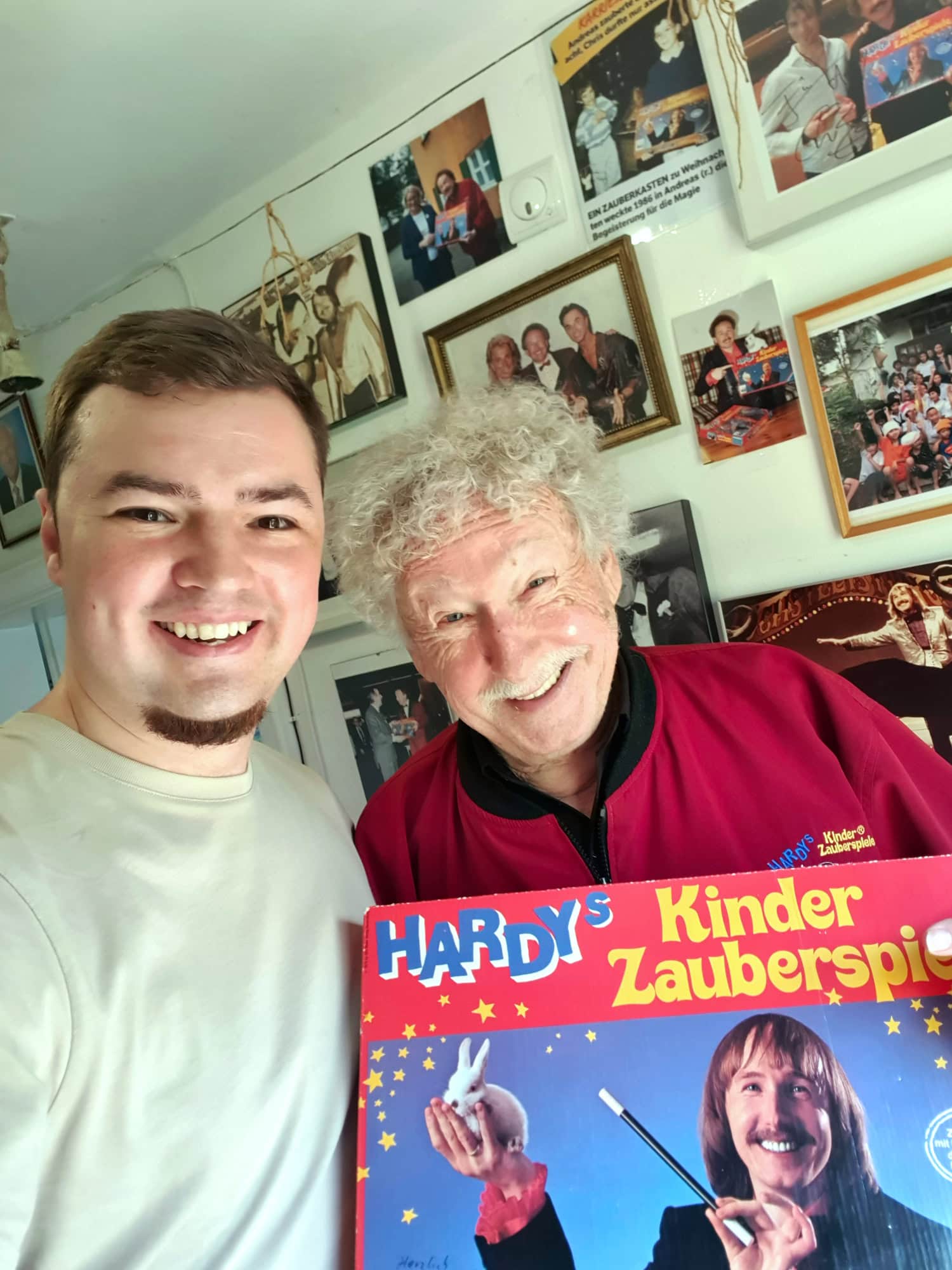 Daniel Dück und Zauberer Hardy